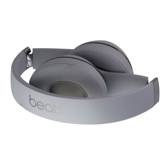 Beats by Dr. Dre Solo3 On-Ear Wireless Headphones - Satin Silver (A1796) Portable Audio - Headphones Beats by Dr. Dre - Simple Cell Bulk Wholesale Pricing - USA Seller