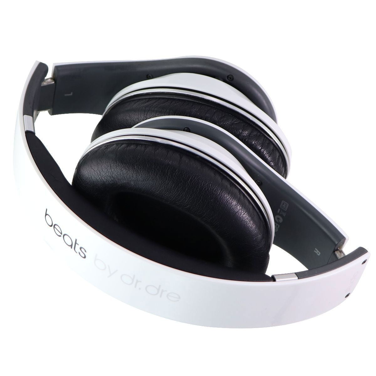 Beats by Dr. Dre Studio 1.0 (1st Gen) Wired Over-Ear Headphones - White Portable Audio - Headphones Beats by Dr. Dre - Simple Cell Bulk Wholesale Pricing - USA Seller