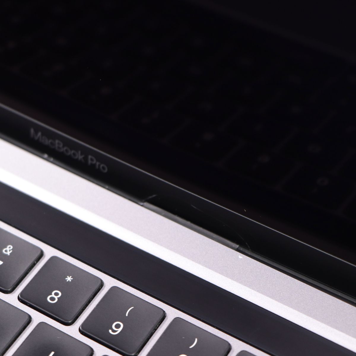 Apple MacBook Pro 13.3-in 2020 A2251 i5-1038NG/512/16 Gray **BEZEL & FRAME Laptops - Apple Laptops Apple - Simple Cell Bulk Wholesale Pricing - USA Seller