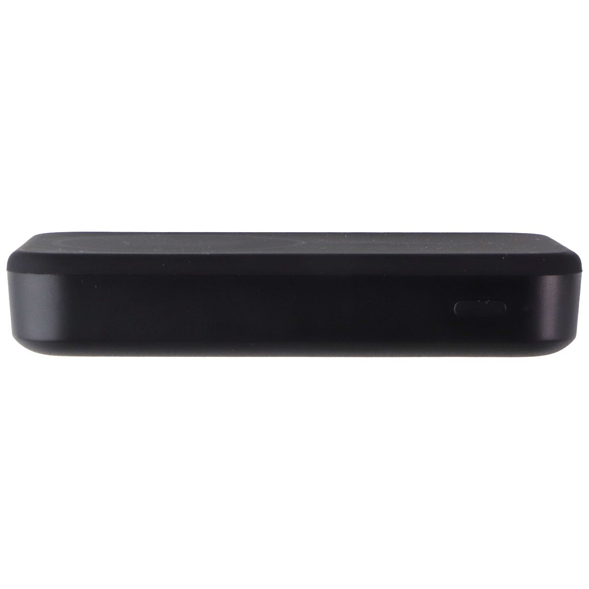 Belkin BoostCharge Pro Magnetic Power Bank (BPD007) 8000 mAh - Black Cell Phone - Chargers & Cradles Belkin - Simple Cell Bulk Wholesale Pricing - USA Seller