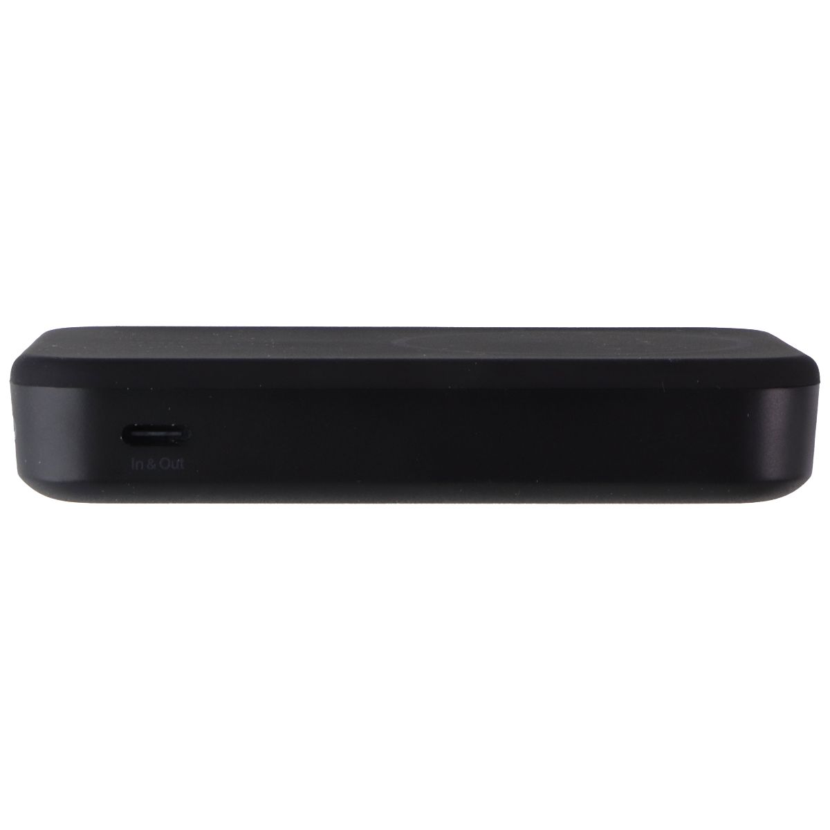 Belkin BoostCharge Pro Magnetic Power Bank (BPD007) 8000 mAh - Black Cell Phone - Chargers & Cradles Belkin - Simple Cell Bulk Wholesale Pricing - USA Seller