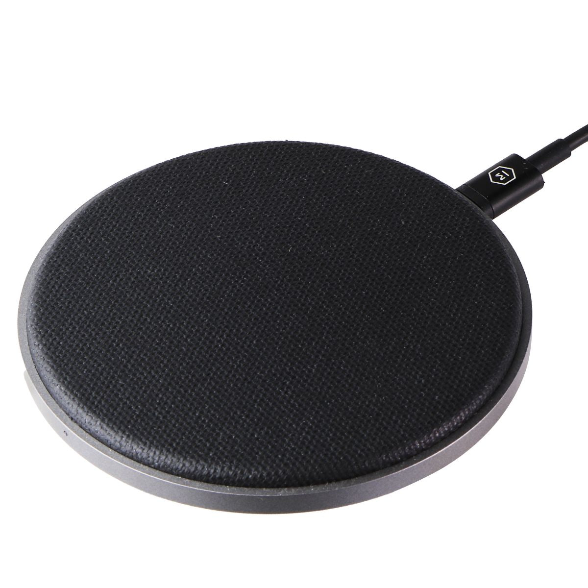 Master & Dynamic MC100 Wireless Charging Pad for MW08 Sport Earphones - Black Cell Phone - Chargers & Cradles Master & Dynamic - Simple Cell Bulk Wholesale Pricing - USA Seller