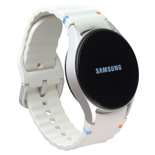 Samsung Galaxy Watch7 (40mm) Bluetooth + Wi-Fi (SM-L300) - Cream Smart Watches Samsung - Simple Cell Bulk Wholesale Pricing - USA Seller