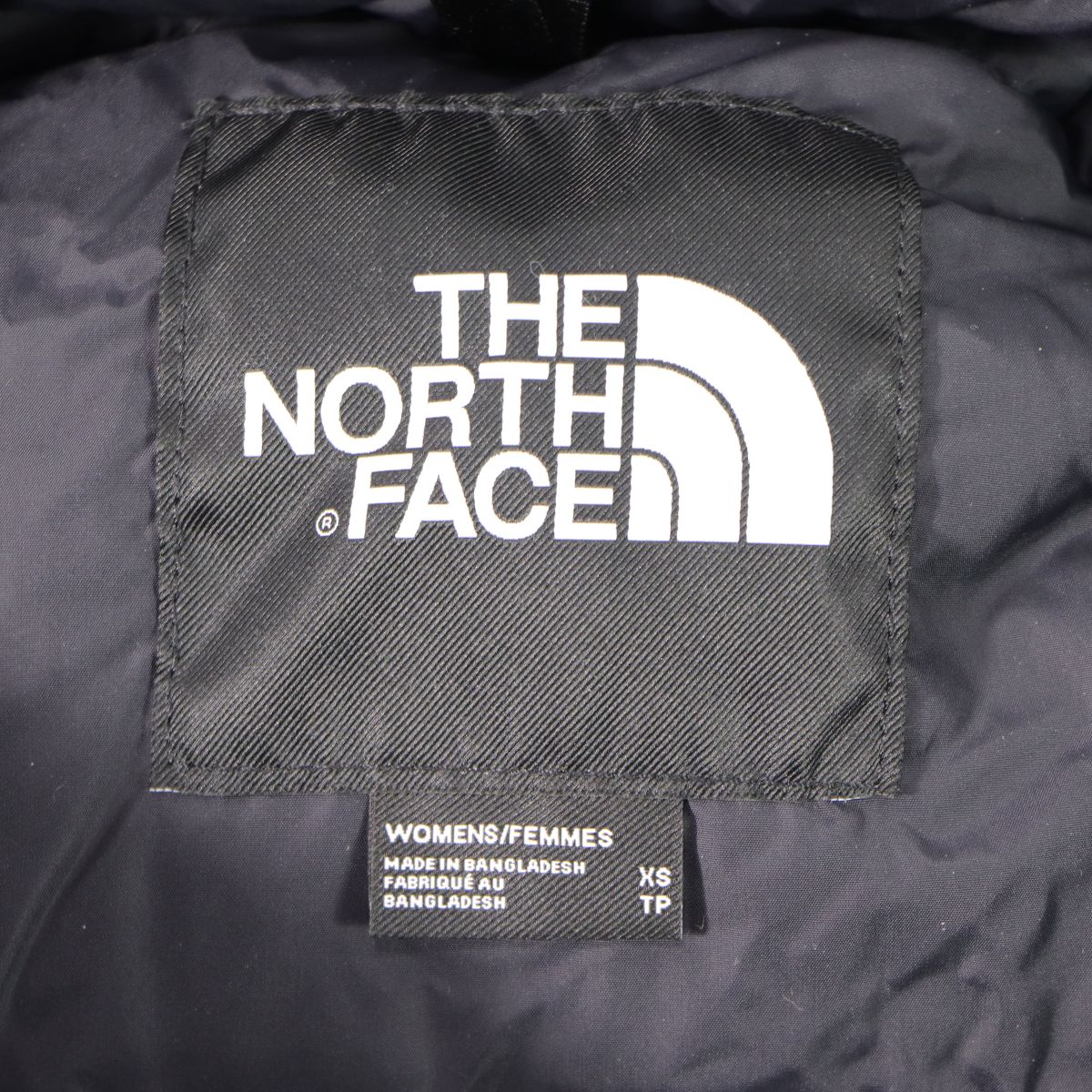 The North Face Women's 1996 Retro Nuptse Jacket - Summit Navy/Black (X Small) Other Sporting Goods The North Face - Simple Cell Bulk Wholesale Pricing - USA Seller