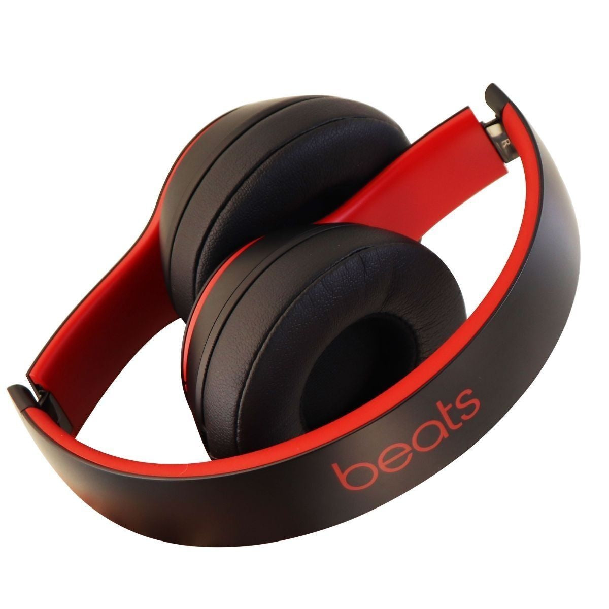 Beats Solo3 Wireless On-Ear Headphones - Defiant Black/Red (A1796) Portable Audio - Headphones Beats by Dr. Dre - Simple Cell Bulk Wholesale Pricing - USA Seller